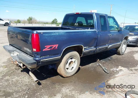 1998 Chevrolet K1500 Fleetside z USA, uszkodzony, nr VIN 2GCEK19R4W1202814